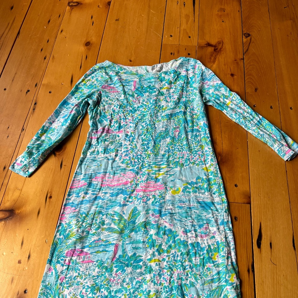 Lilly Pulitzer long sleeve cotton dress. Above knee.